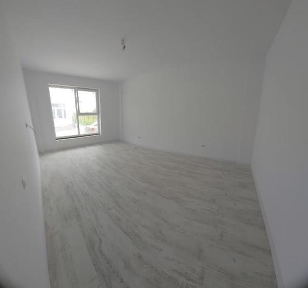 Apartament cu 2 camere decomandat în Vârteju