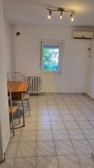 Apartament cu 2 camere decomandat în Decebal