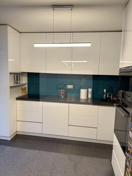 Apartament cu 3 camere semidecomandat, mobilat în Grigorescu