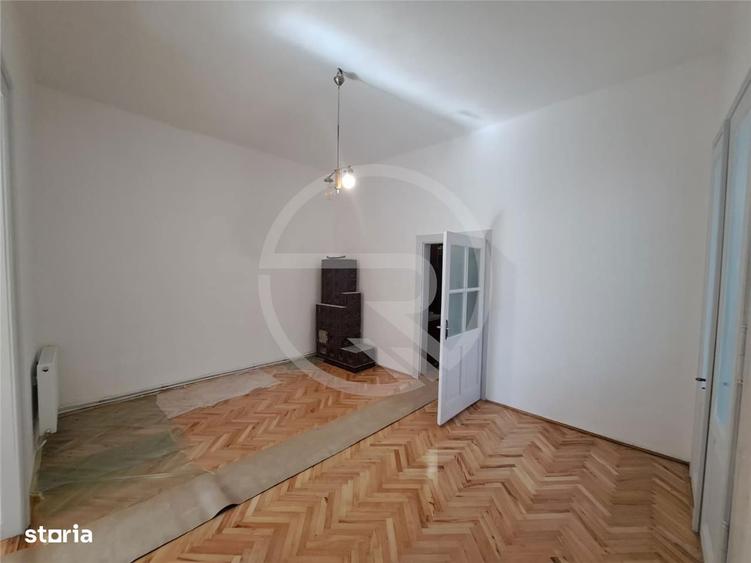 Apartament cu 4 camere, mobilat în Gruia