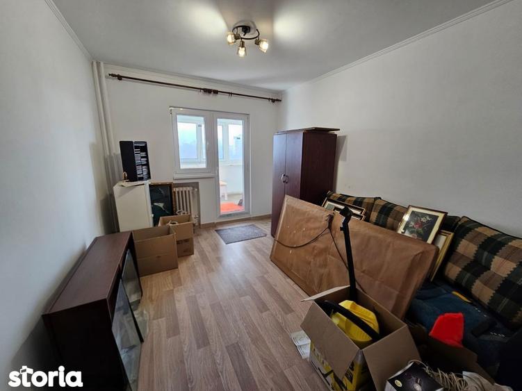 Apartament cu 3 camere în Pantelimon