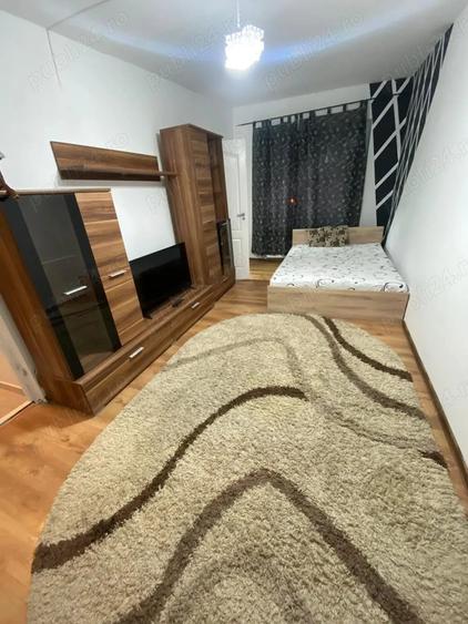 Garsonieră decomandată în Central