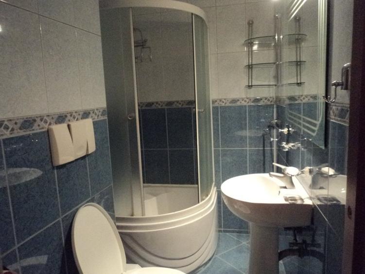 Apartament cu 2 camere semidecomandat, mobilat în Progresul