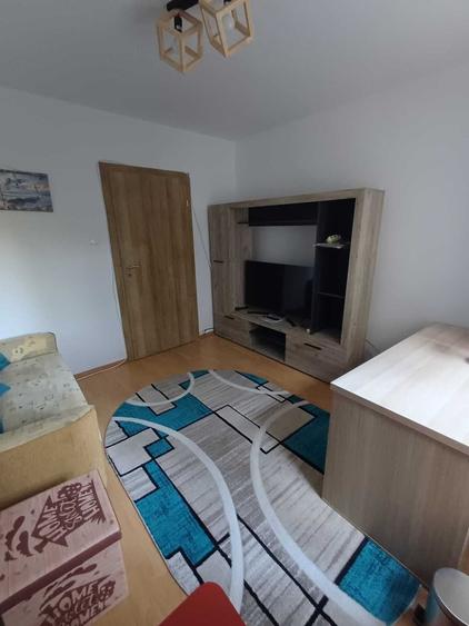 Apartament cu 2 camere decomandat în Tineretului