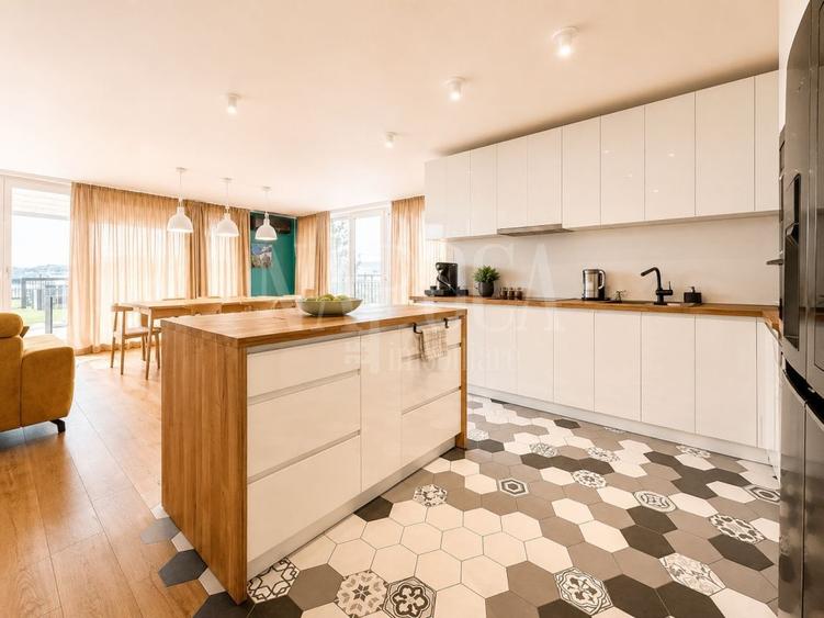 Penthouse cu 3 camere semidecomandat în Grigorescu