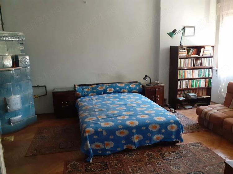 Apartament cu 5 camere decomandat în Ultracentral