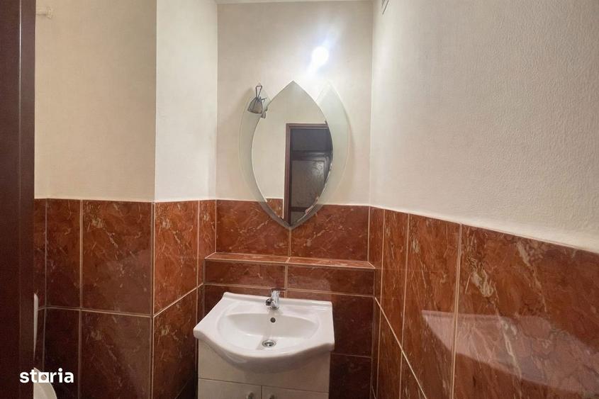 Apartament cu 3 camere, mobilat în Decebal