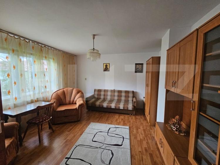 Casă individuală cu 4 camere cu Canalizare în Câmpeni