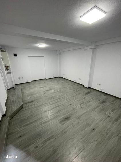 Casă cu 4 camere cu Teren 250 Mp în Central