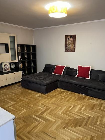 Inchiriez ap 4 camere - 4