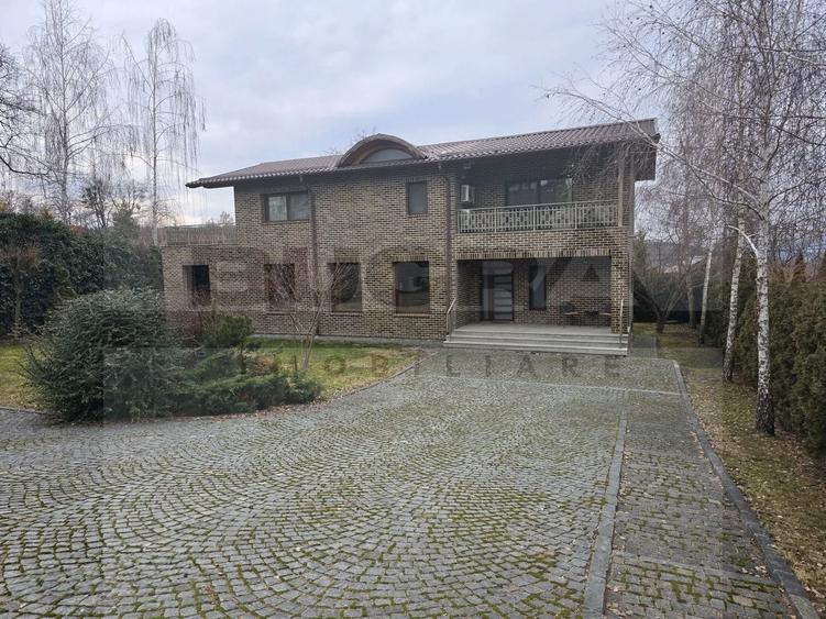 Casă individuală cu 5 camere cu Canalizare în Făget