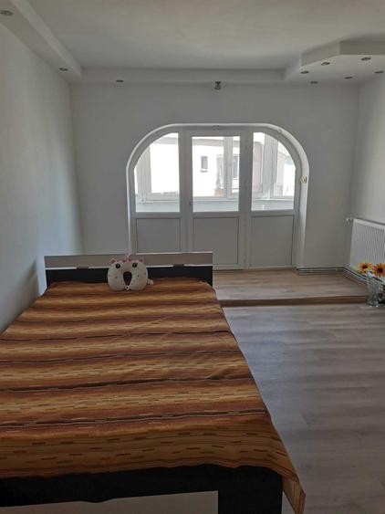 Inchiriez apartament 3 camere Craiova, zona Lapus-Arges - 6