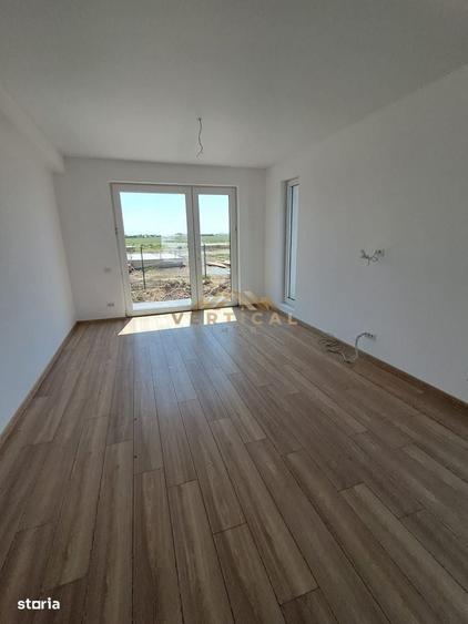 Casă cu 3 camere în Crețești