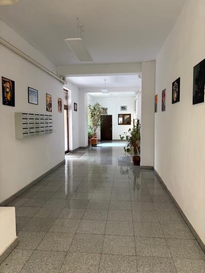 Apartament cu 2 camere semidecomandat, mobilat în Calea Călărașilor