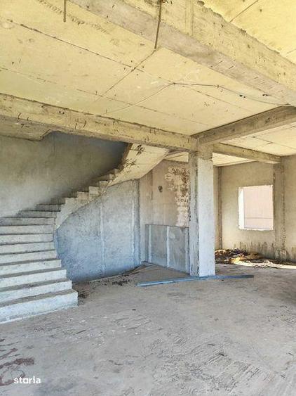 Casă cu 4 camere cu Teren 450 Mp în Km 4