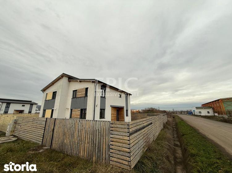 Casă cu 4 camere cu Teren 250 Mp în Sântana de Mureș