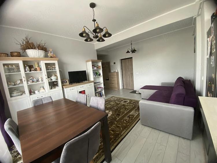 Apartament cu 3 camere decomandat în Valea Lupului