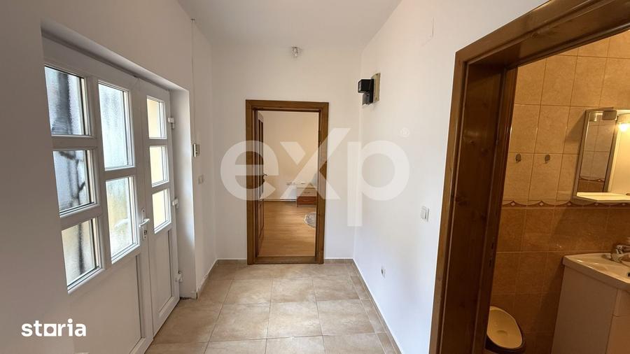 Spațiu comercial, de 120 mp, în Central