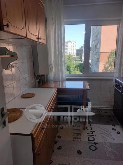 Apartament cu 2 camere decomandat, mobilat în Podu Roș