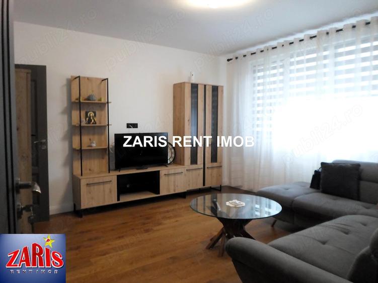 Apartament cu 3 camere semidecomandat în Republicii