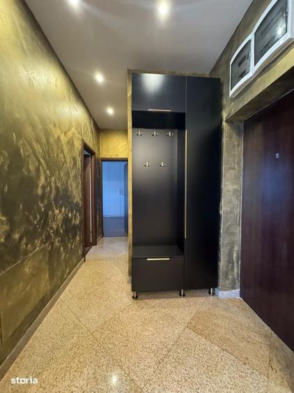 Apartament cu 3 camere decomandat în Mărgeanului
