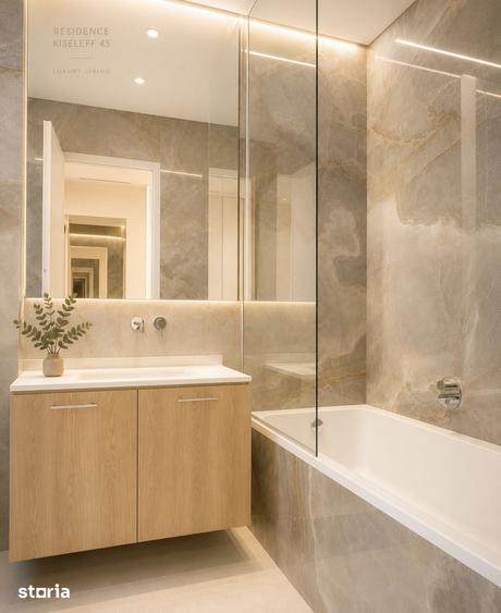 Apartament cu 5 camere decomandat în Arcul de Triumf