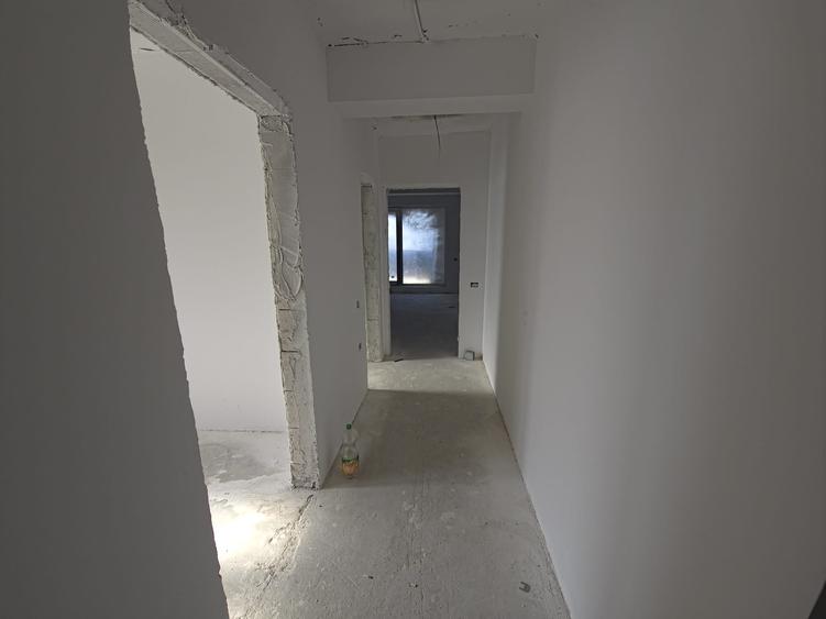 Apartament cu 2 camere decomandat în Tomis Plus
