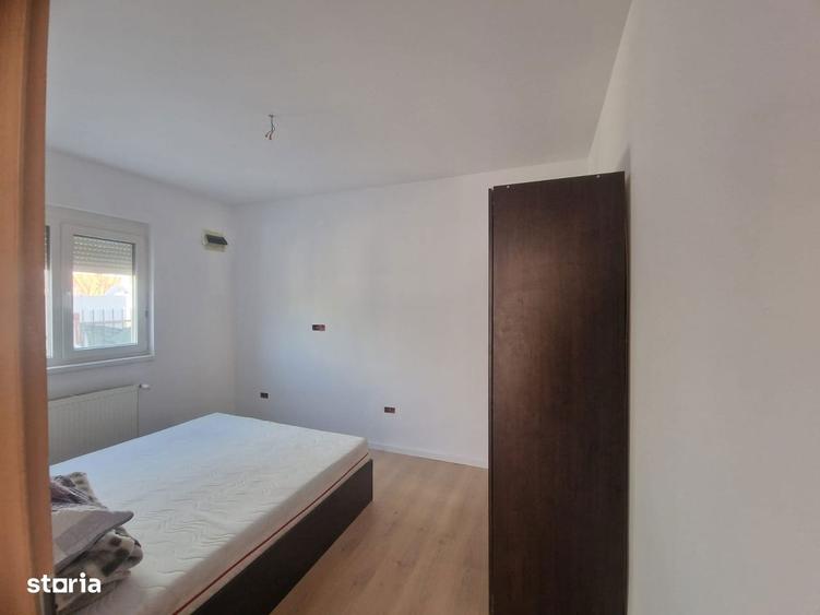 Casă cu 5 camere cu Teren 630 Mp în Dumbrăvița