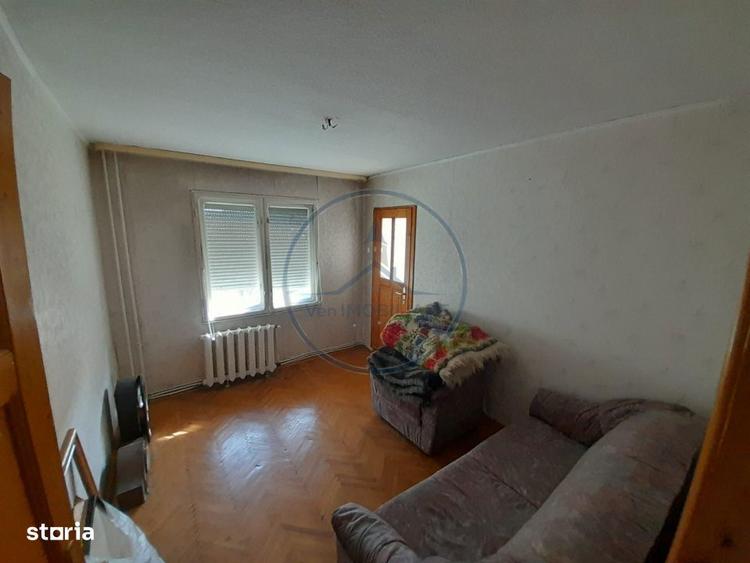 Apartament cu 4 camere, mobilat în Independenței