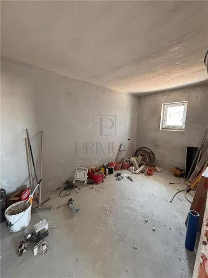 Duplex cu 4 camere cu Canalizare în Moșnița Nouă