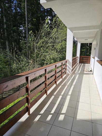 Apartament cu 4 camere decomandat în Cioplea
