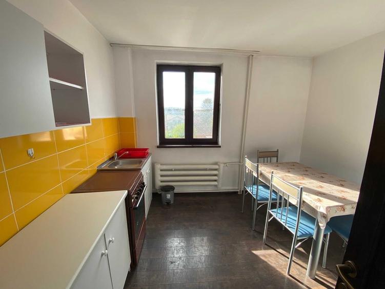 Apartament cu 2 camere decomandat în Cantemir