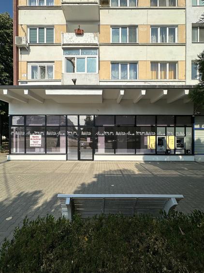 Spațiu comercial, de 200 mp, în Central