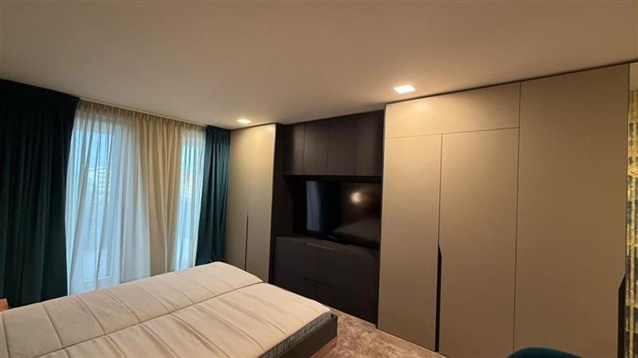 Apartament cu 3 camere circular, mobilat în Bună Ziua