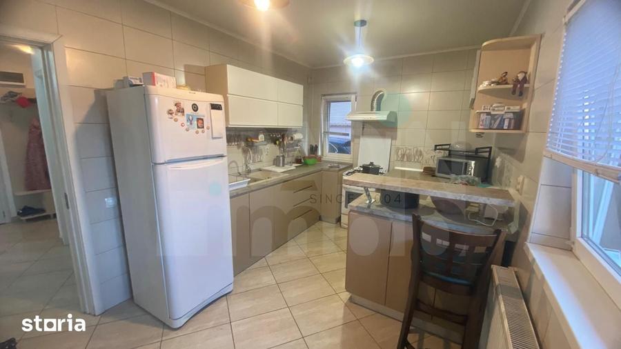 Casă cu 5 camere cu Teren 530 Mp în Central
