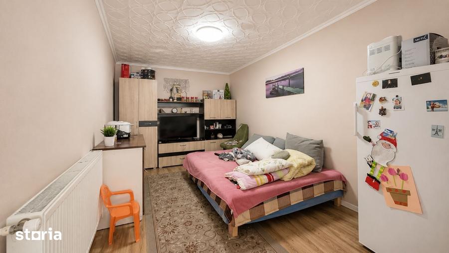 Casă cu 4 camere cu Teren 1382 Mp în Central