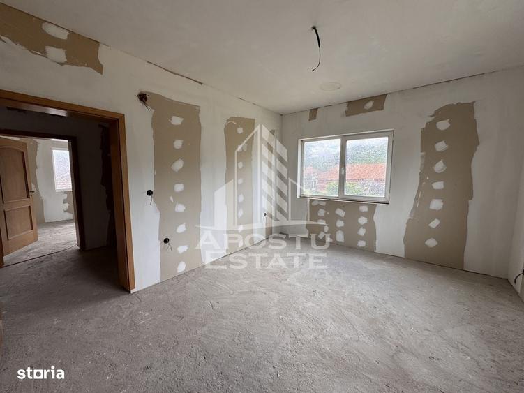 Casă cu 4 camere în Fărcădin