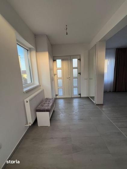 Casă cu 4 camere cu Teren 120 Mp în Ipotești