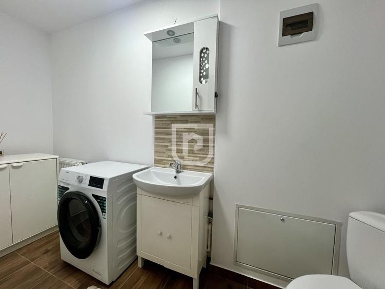 Casă individuală cu 3 camere cu Canalizare în Bucșoaia