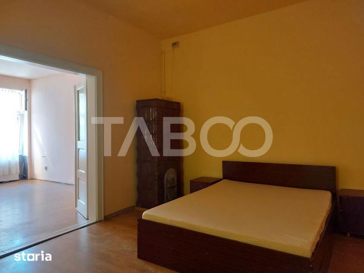 Apartament cu 2 camere nedecomandat, mobilat în Central