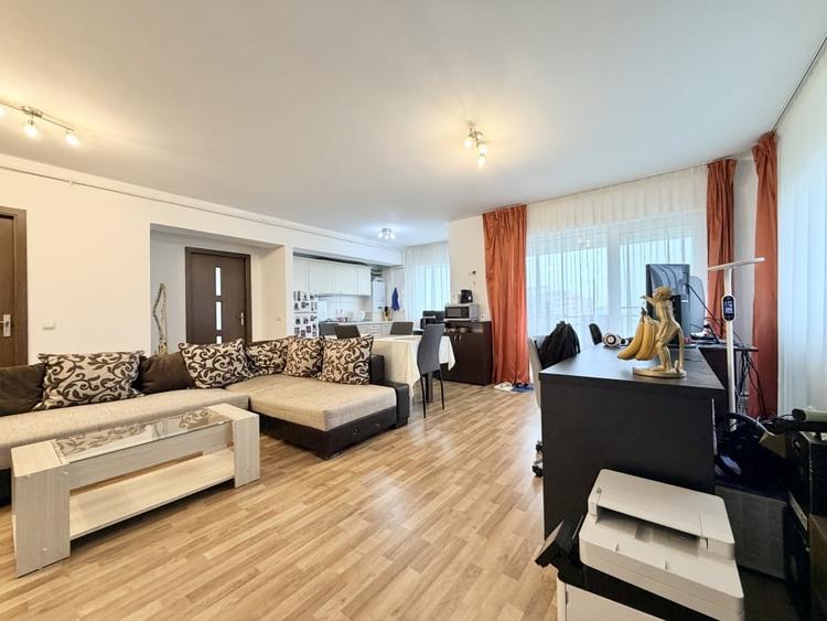 Apartament cu 2 camere semidecomandat, mobilat în Zorilor