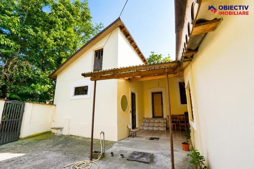 Casă cu 3 camere cu Teren 280 Mp în Central