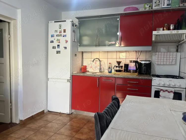 Casă cu 3 camere în Tăbăcărie