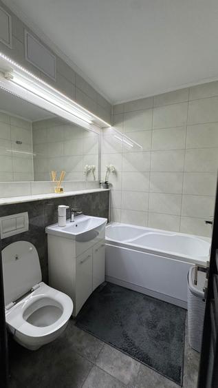 Apartament cu 2 camere semidecomandat în Dacia