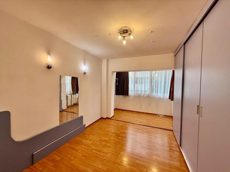 Apartament cu 3 camere decomandat în Mihai Eminescu