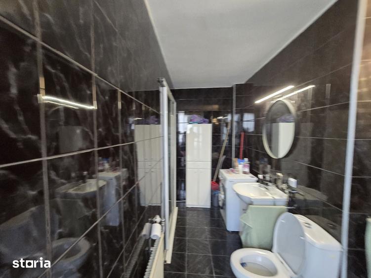 Apartament cu 4 camere în Mărăței