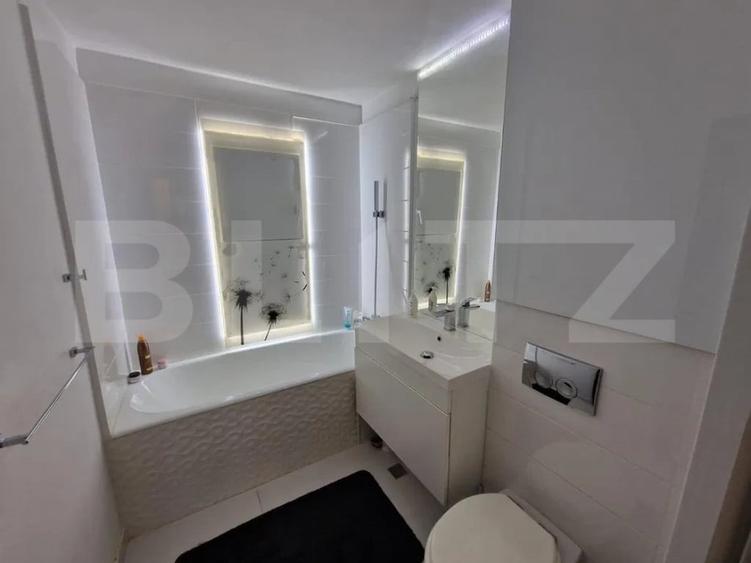 Apartament cu 3 camere decomandat în Zorilor