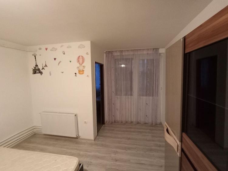 Garsonieră semidecomandată în Central