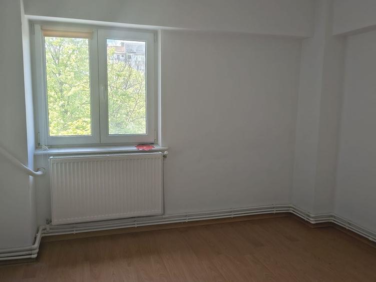 Apartament cu 2 camere decomandat în Tomis II