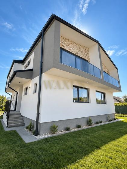 Duplex cu 4 camere cu Canalizare în Apahida